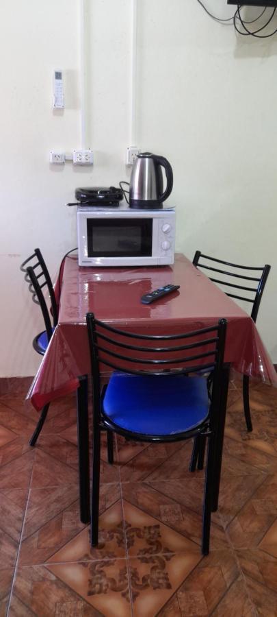 Apartamentos Centricos Puerto Iguazú Esterno foto
