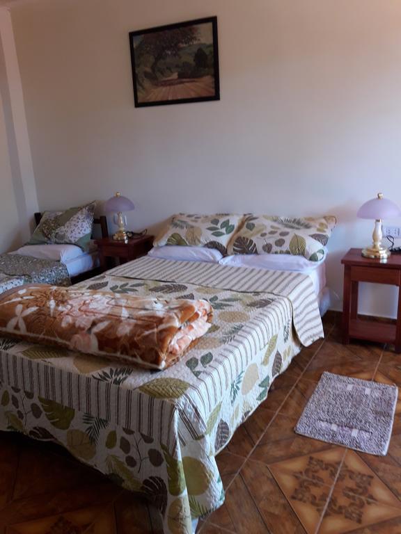 Apartamentos Centricos Puerto Iguazú Esterno foto
